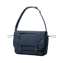 2. KENTO URBAN RCS återvunnen nylon 15.6" Axelväska
