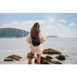 4. Impact AWARE™ dragskoväska återvunnen denim