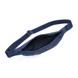 3. Crescent AWARE™ RPET Halvmåneformad crossbody-väska