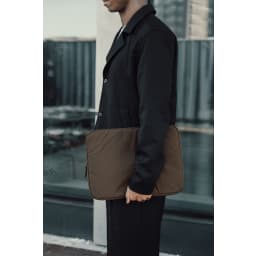 5. KENTO URBAN RCS återvunnen nylon 15.6" laptopfodral