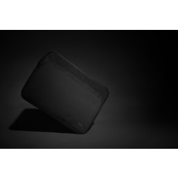 4. Swiss Peak Aware™ RPET Essential 15,6 tums fodral