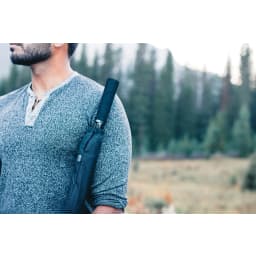 6. Swiss Peak Aware™ RPET ultralätt manuellt 25”paraply