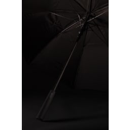 4. Swiss Peak AWARE™ Tornado 23” stormparaply