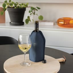 4. Vino AWARE™ RPET wine cooler sleeve