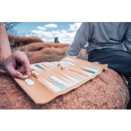 5. Britton kork hopvikbart backgammon och dam-spel