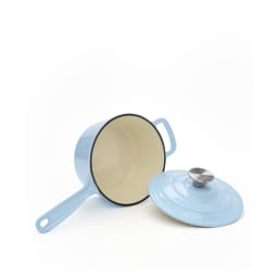 1. Snygg gryta med lock i gjutjärn