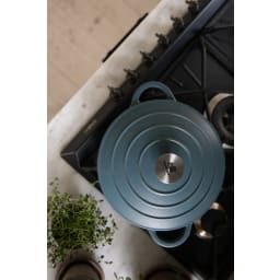 3. Gjutjärnsgryta matt finish, 24 cm