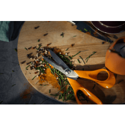 2. Fiskars Classic kökssax