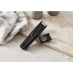 1. Nordic Sense Skäggtrimmer med vakuum, Svart