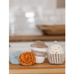 1. Teddy Fika, lekset