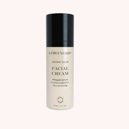 2. LÖWENGRIP Trust Me Deodorant & Instant Glow Facial Cream