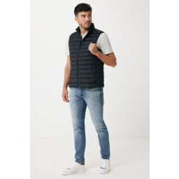 2. IQONIQ Meru herrväst i återvunnen polyester