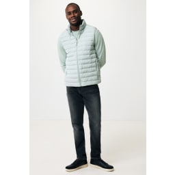 2. IQONIQ Meru herrväst i återvunnen polyester