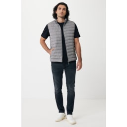 2. IQONIQ Meru herrväst i återvunnen polyester
