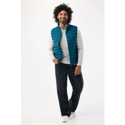 3. IQONIQ Meru herrväst i återvunnen polyester