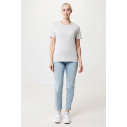 3. IQONIQ Yala t-shirt dam i återvunnen bomull