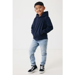 3. IQONIQ Yengo hoodie i återvunnen bomull med sidofickor för b