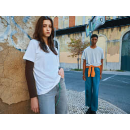 4. IQONIQ Kakadu relaxed t-shirt i återvunnen bomull