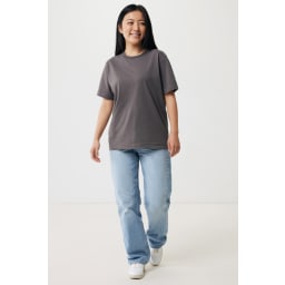 3. IQONIQ Kakadu relaxed t-shirt i återvunnen bomull