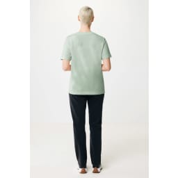 3. IQONIQ Kakadu relaxed t-shirt i återvunnen bomull
