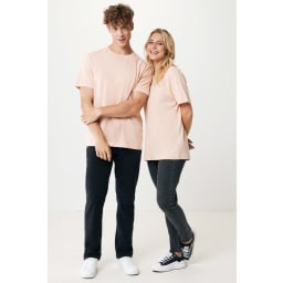 3. IQONIQ Kakadu relaxed t-shirt i återvunnen bomull