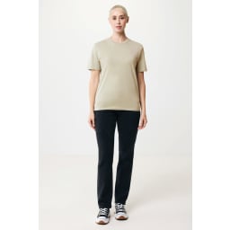 2. IQONIQ Sierra lättvikt t-shirt i återvunnen bomull