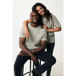 3. IQONIQ Sierra lättvikt t-shirt i återvunnen bomull