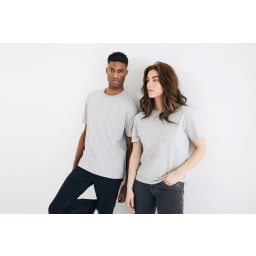 3. IQONIQ Teide t-shirt i återvunnen bomull