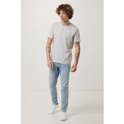 2. IQONIQ Brett t-shirt i återvunnen bomull