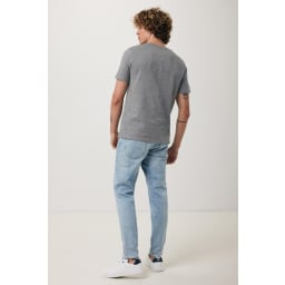3. IQONIQ Brett t-shirt i återvunnen bomull