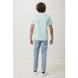 3. IQONIQ Brett t-shirt i återvunnen bomull