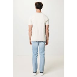 3. IQONIQ Brett t-shirt i återvunnen bomull