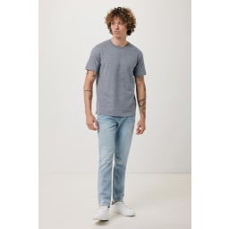 2. IQONIQ Brett t-shirt i återvunnen bomull
