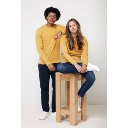 3. IQONIQ Zion sweatshirt i återvunnen bomull