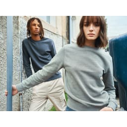 4. IQONIQ Denali sweatshirt i återvunnen ofärgad bomull