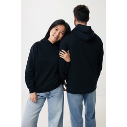 3. IQONIQ Yengo hoodie  i återvunnen bomull med sidofickor