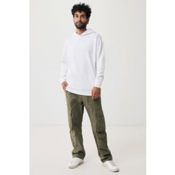 3. IQONIQ Yengo hoodie  i återvunnen bomull med sidofickor