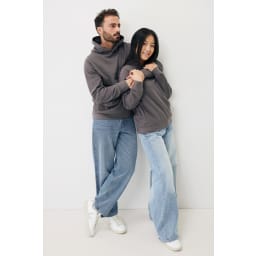 3. IQONIQ Yengo hoodie  i återvunnen bomull med sidofickor