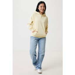 2. IQONIQ Yengo hoodie  i återvunnen bomull med sidofickor