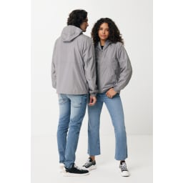 2. IQONIQ Logan lättvikt jacka i återvunnen polyester