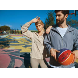 5. IQONIQ Logan lättvikt jacka i återvunnen polyester