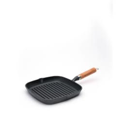 0. Grillpanna med trähandtag