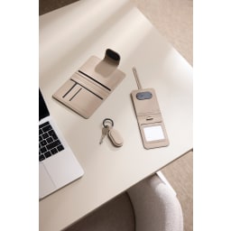 4. VINGA Baltimore RCS Passport Cover With Finder Dual