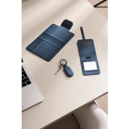 4. VINGA Baltimore RCS Passport Cover With Finder Dual
