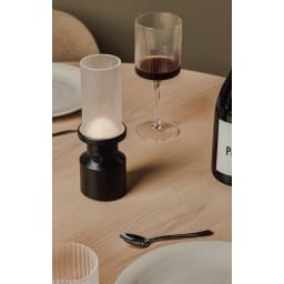 4. VINGA Niori RCS bordslampa