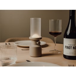 5. VINGA Niori RCS bordslampa