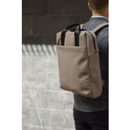 6. VINGA Baltimore RCS tote backpack