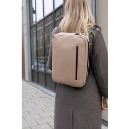 4. VINGA Baltimore RCS convertible backpack brief