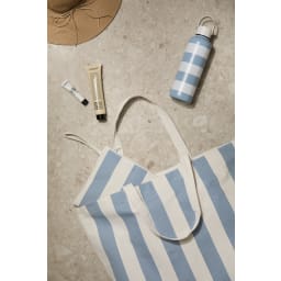 2. VINGA Lagoa GRS essentials bag