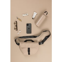 3. VINGA Baltimore RCS sling bag